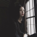 伤感的图片女,伤感图片中的女生情感世界